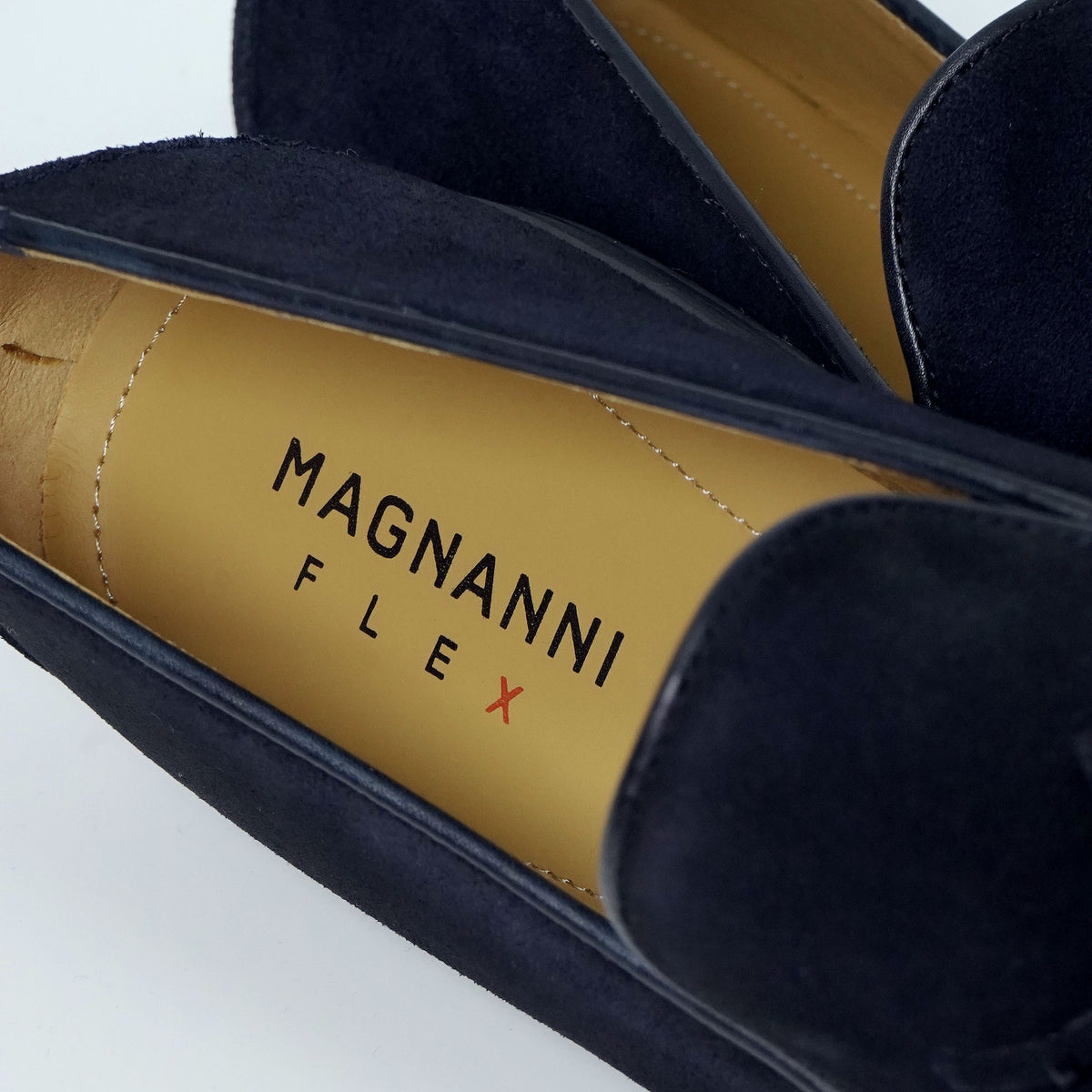 Magnanni Slip-on Suede Loafer - Navy