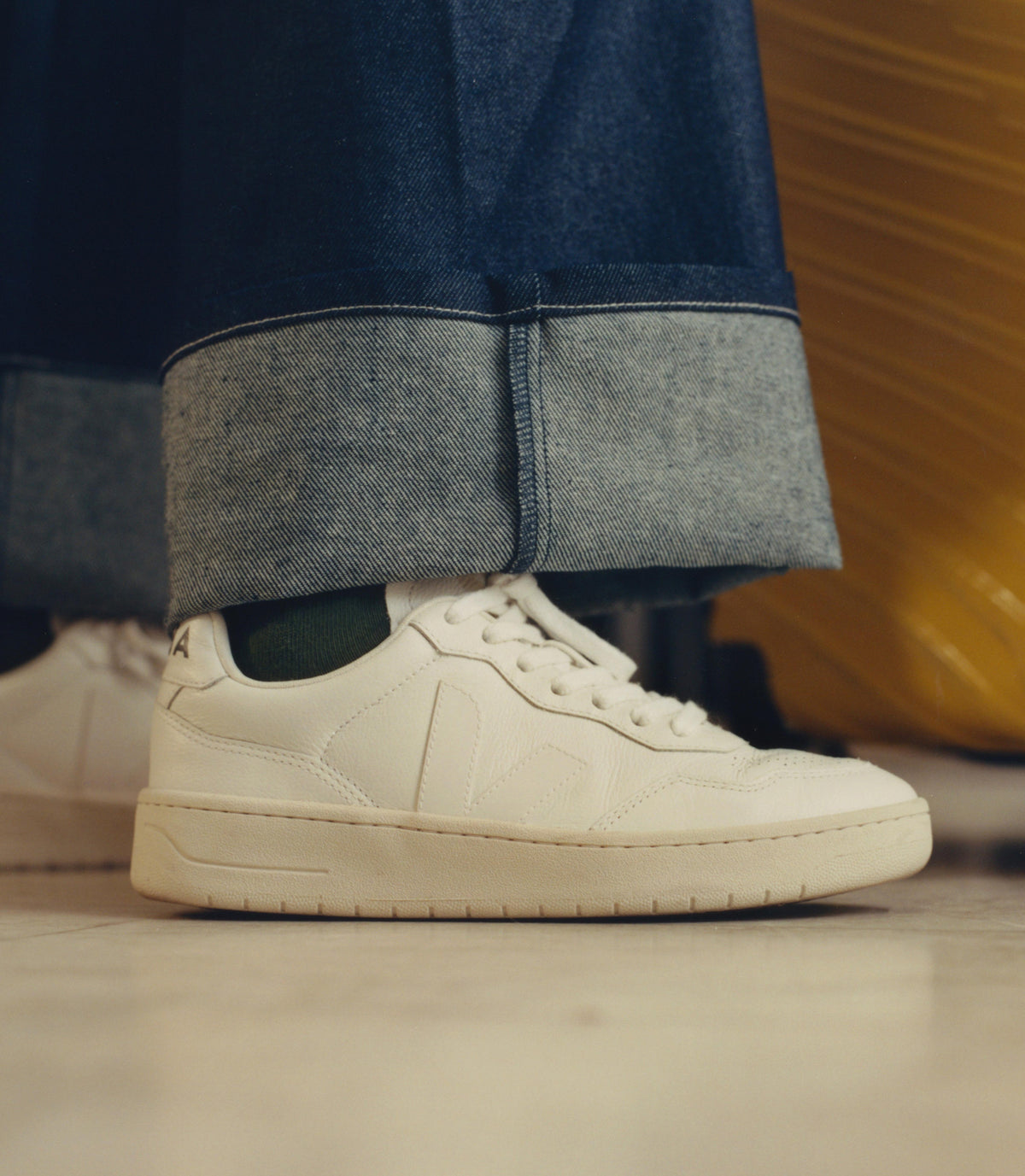 Veja V-90 O.T. Leather Extra White - White (MAN)